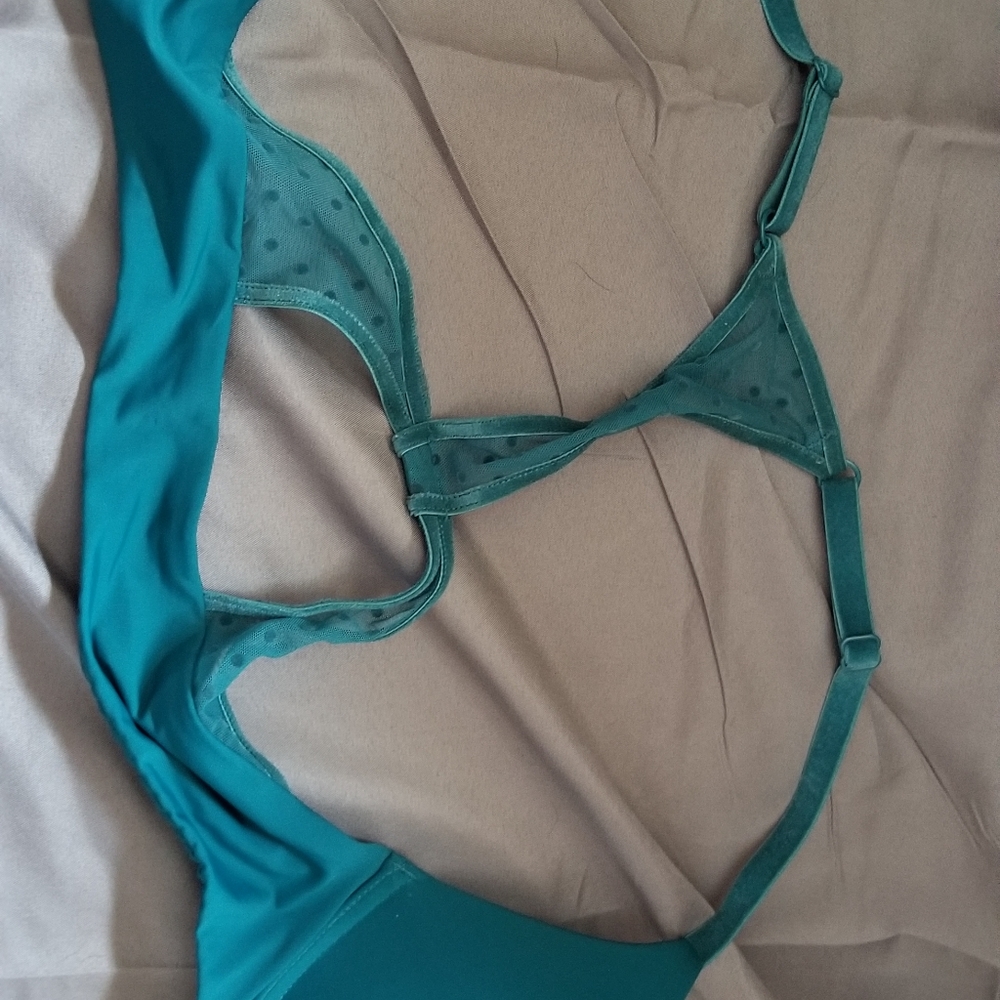 Pink VS bra 34C